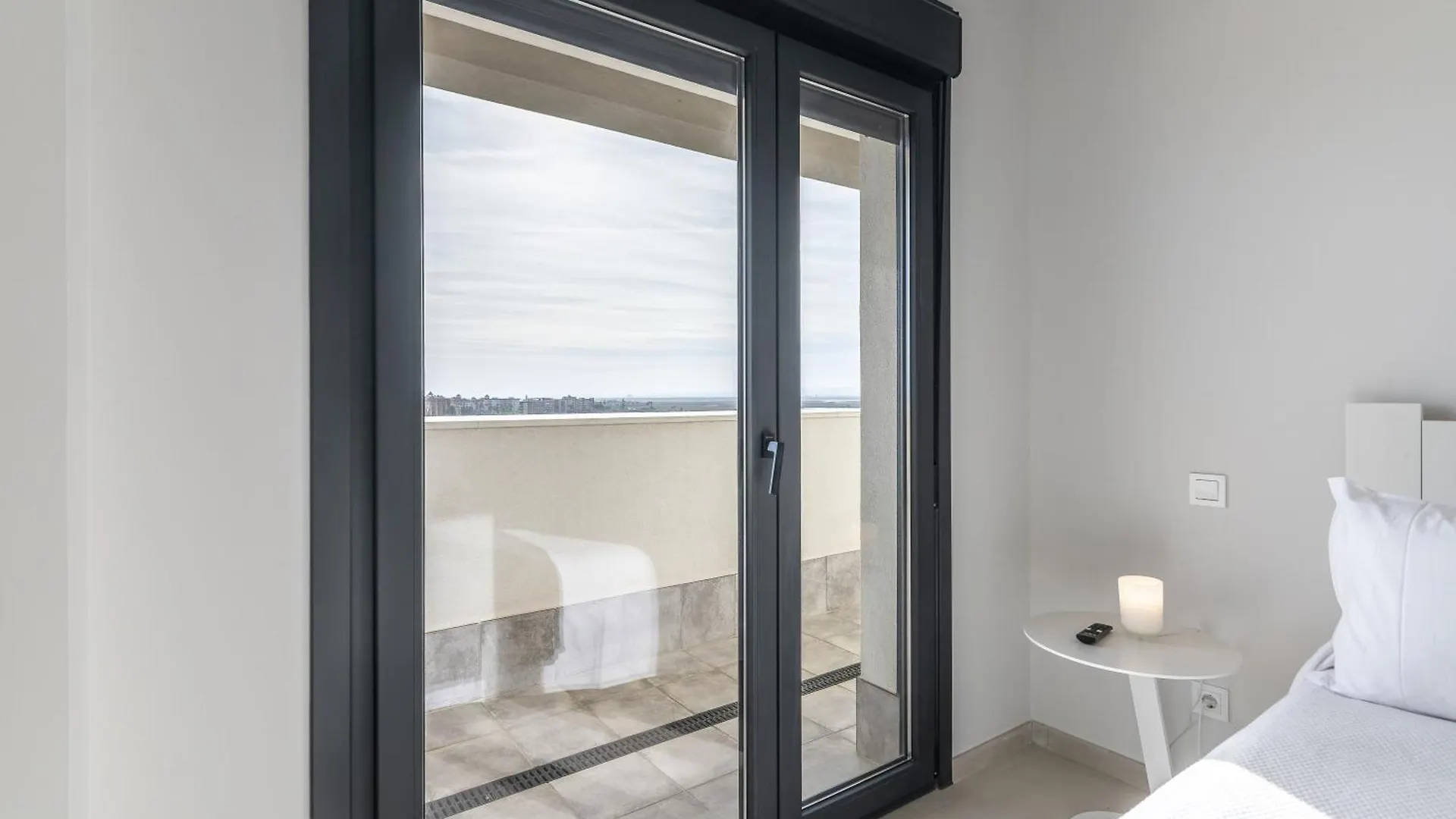 Apartament Los Flamencos Atico By H - Playa De Los Haraganes Hlhf3502P18 Isla Canela
