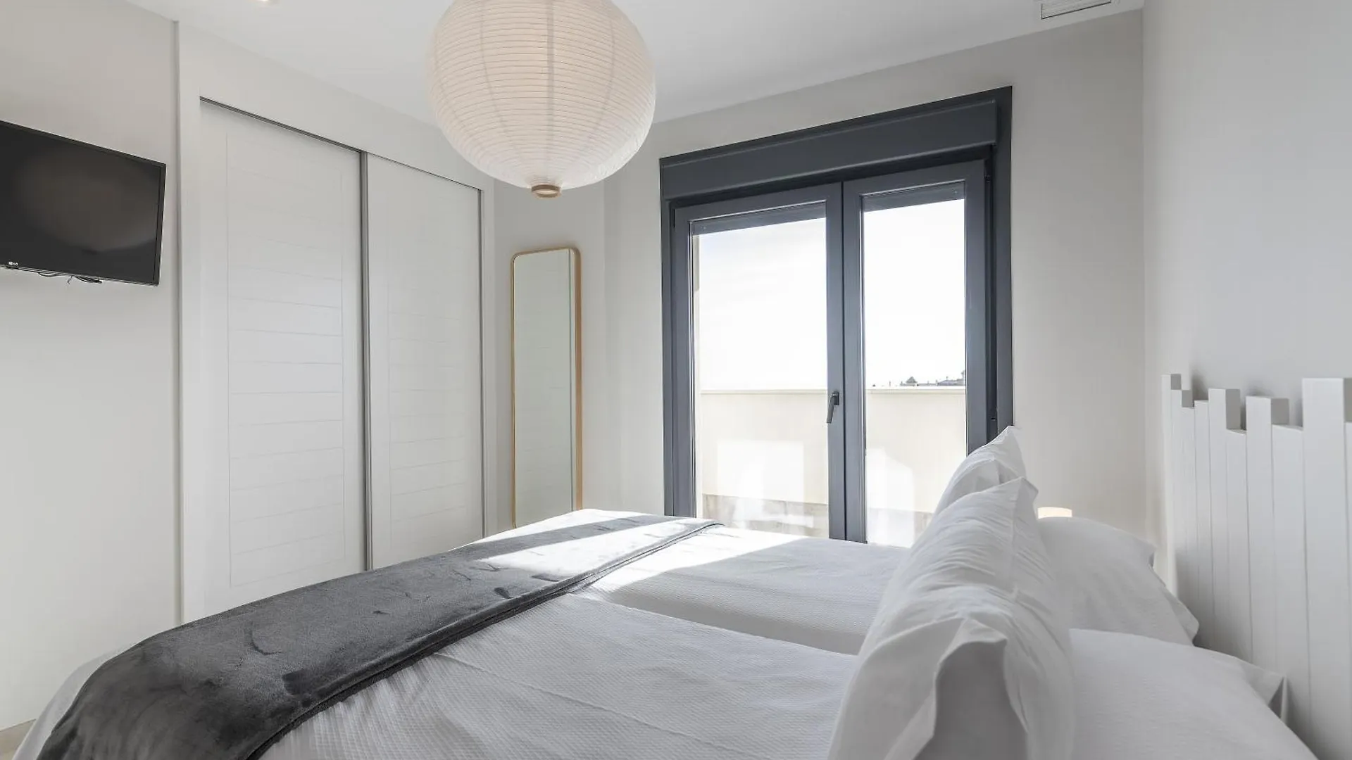 Apartament Los Flamencos Atico By H - Playa De Los Haraganes Hlhf3502P18 Isla Canela Hiszpania